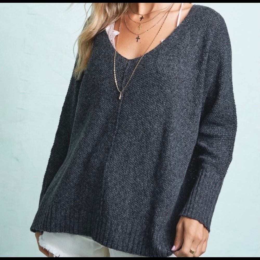 NWT La Miel lightweight V-neck sweater